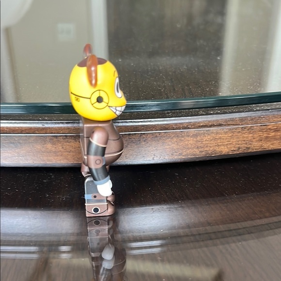 Brown and Yellow Toy Figure - Picture 7 of 7